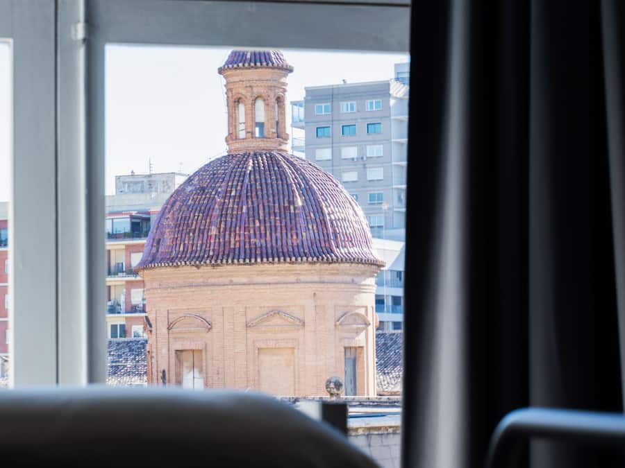 Slaapzaal, gedeelde badkamer (1 bed in 8 Bed Dorm) | Pillowtop-bedden, een kluis op de kamer, gratis wifi, beddengoed