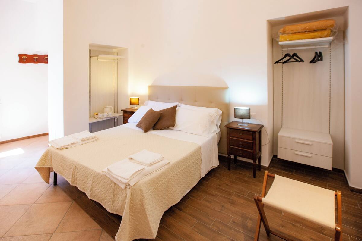 9 bedrooms, down comforters, Select Comfort beds, minibar