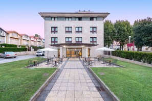 Exterior - Hospedium Hotel Sky Blu Loiu (Loiu)