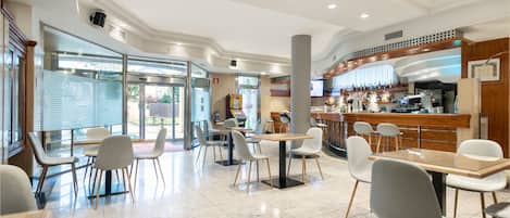 Daily buffet breakfast (EUR 7 per person)
