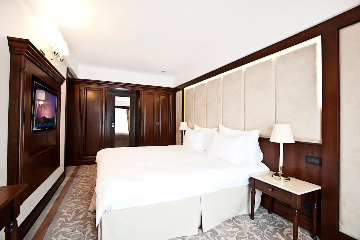 Suite, 1 Bedroom | Premium bedding, wheelchair access