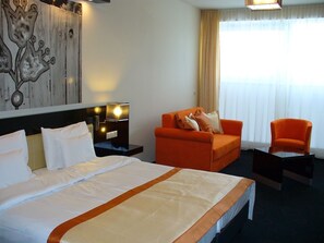 Coffres-forts dans les chambres, bureau, chambres insonorisées