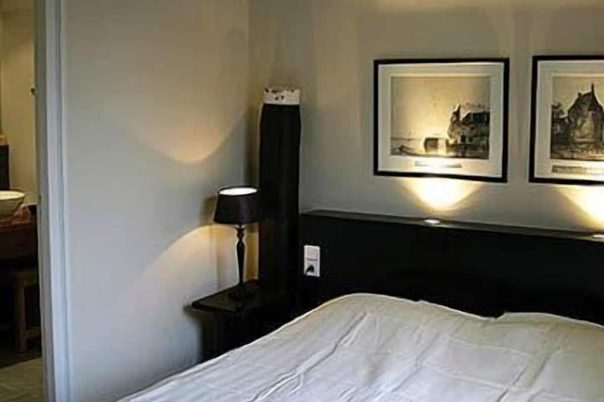 1 habitación, ropa de cama de alta calidad y colchones con pillow-top