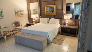 Suíte presidencial | Frigobar, cofres nos quartos, escrivaninha