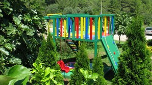 Aire de jeu extérieure pour enfants