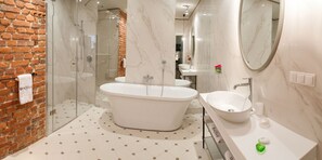 Executive Studio | Deep soaking bathtub - Apartamenty Bracka 6 (Kraków)