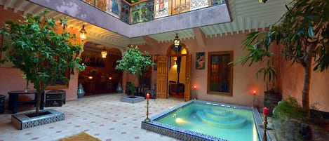 Indoor pool, pool loungers