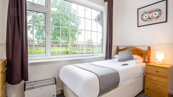 Standard Single Room | Iron/ironing board, free WiFi, bed sheets