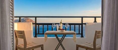 Panoramic Room, Sea View | Egyptian cotton sheets, in-room safe, soundproofing, iron/ironing board