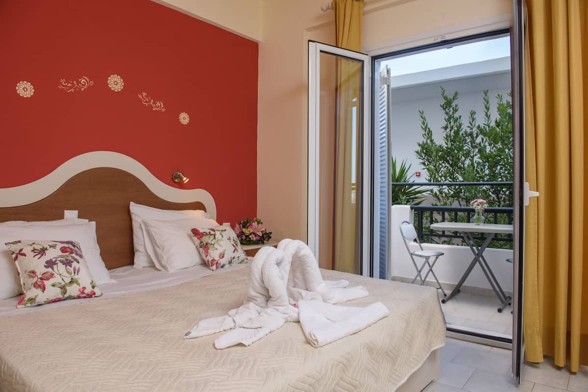 Egyptian cotton sheets, in-room safe, soundproofing