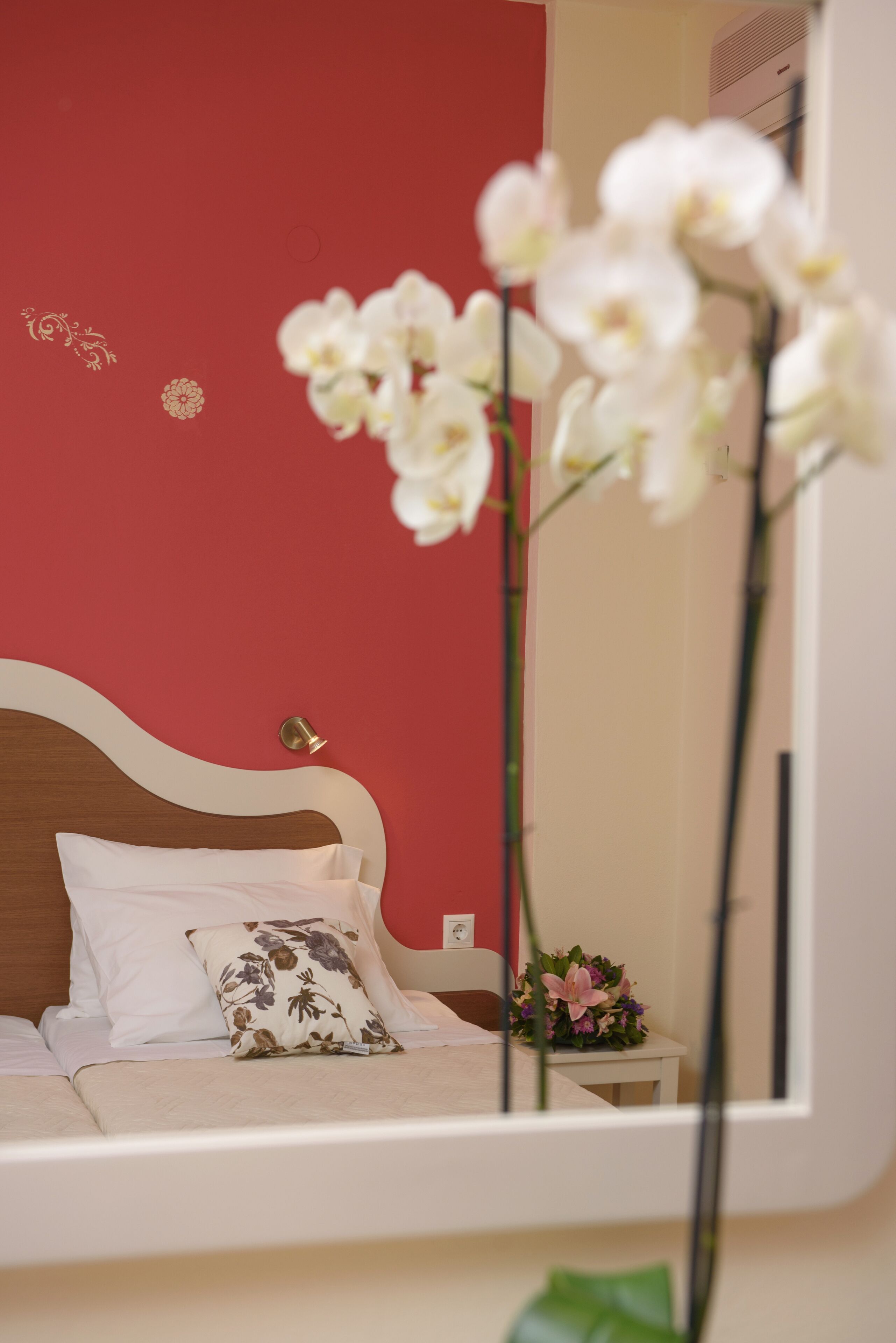 family room, sea view | 1 bedroom, egyptian cotton sheets, in-room safe, soundproofing