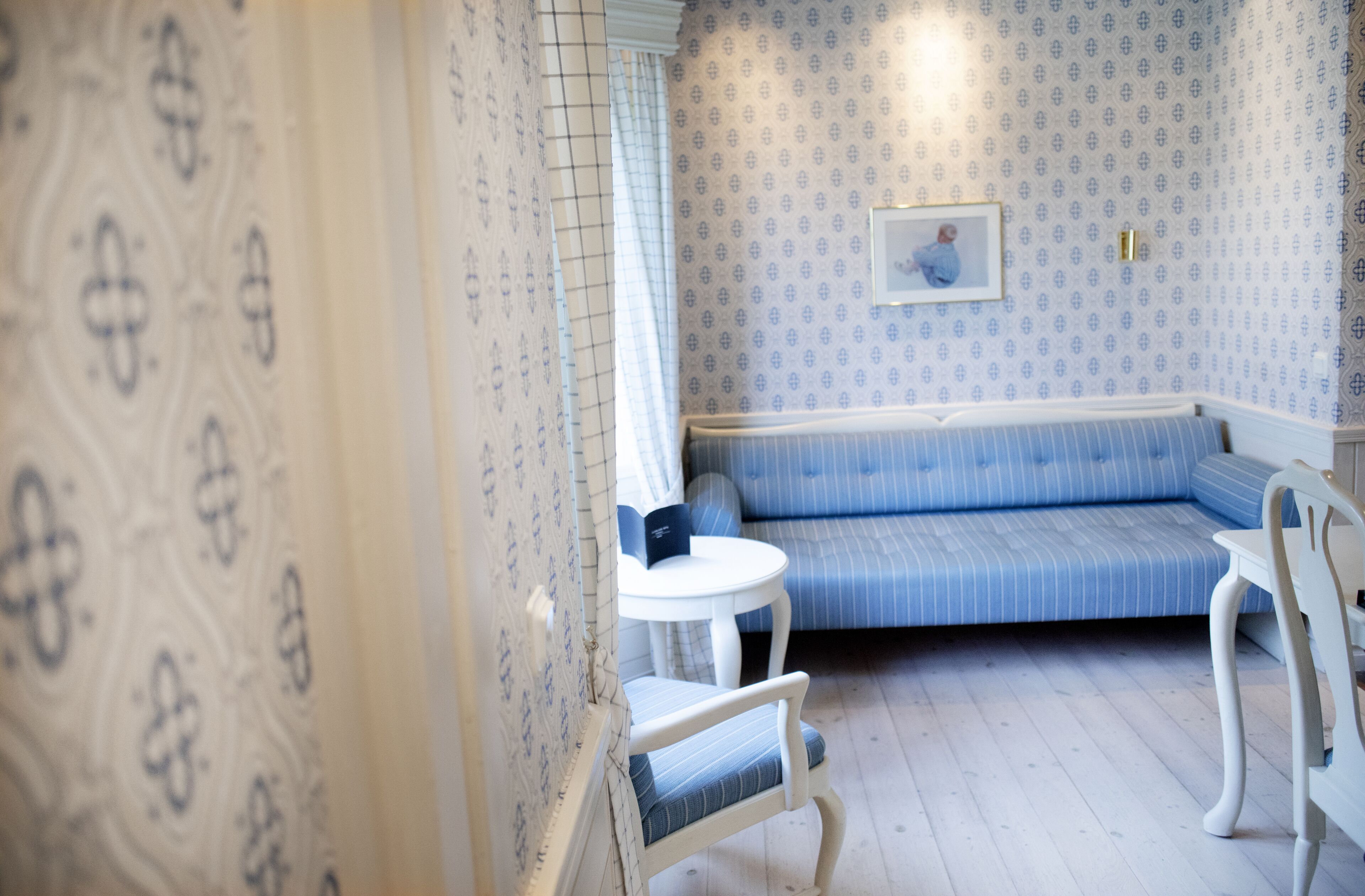 junior suite with spa bath main building (spa included) | 1 bedroom, individually decorated, individually furnished, desk