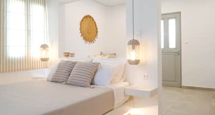 Laza Beach Inn
