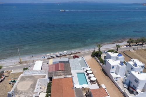 Laza Beach Inn