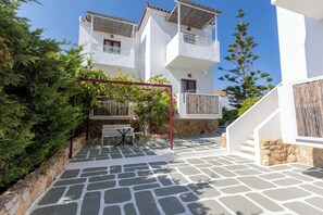 Exterior - Laza Beach Inn (Agistri)