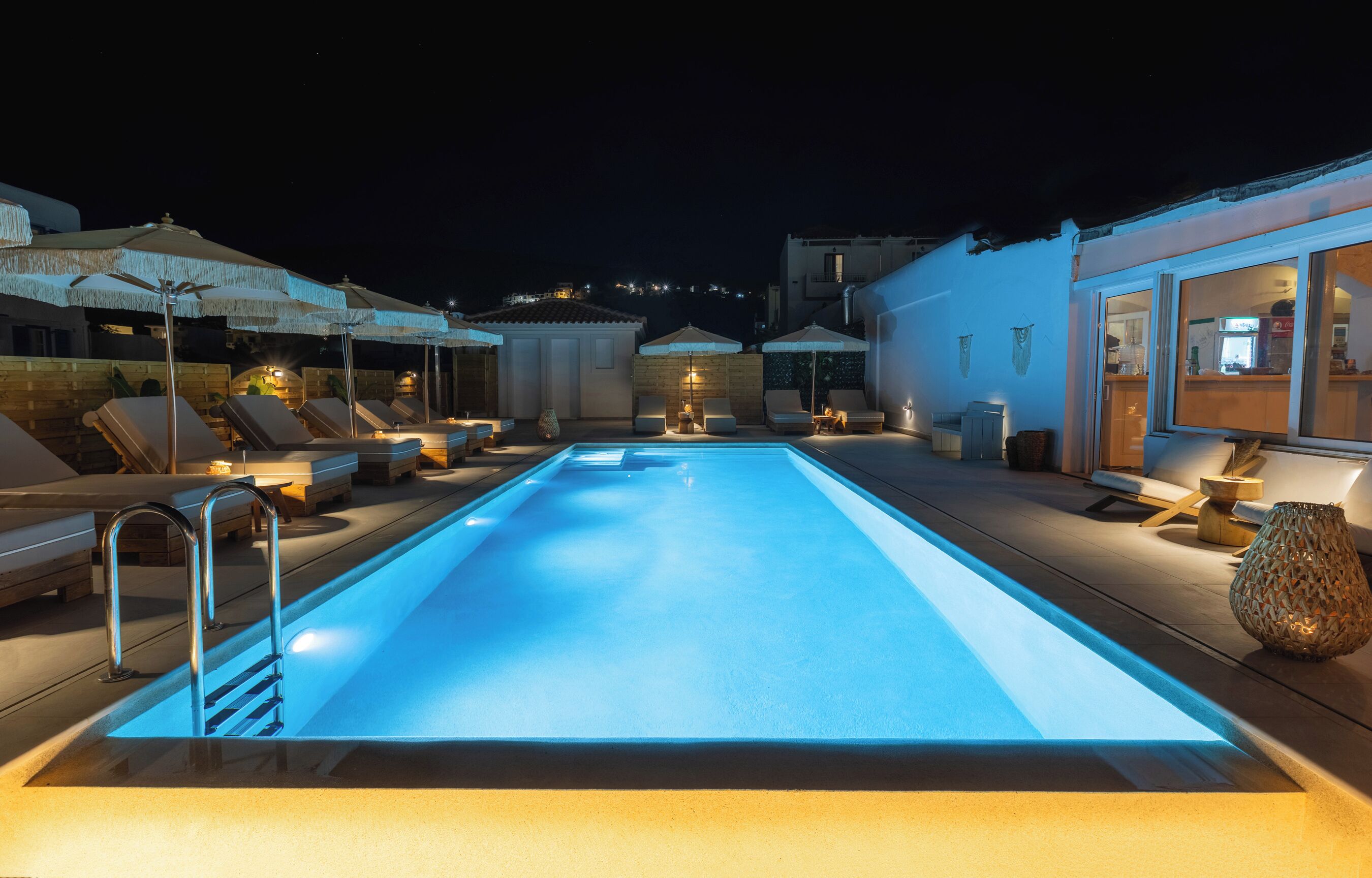 Seasonal outdoor pool