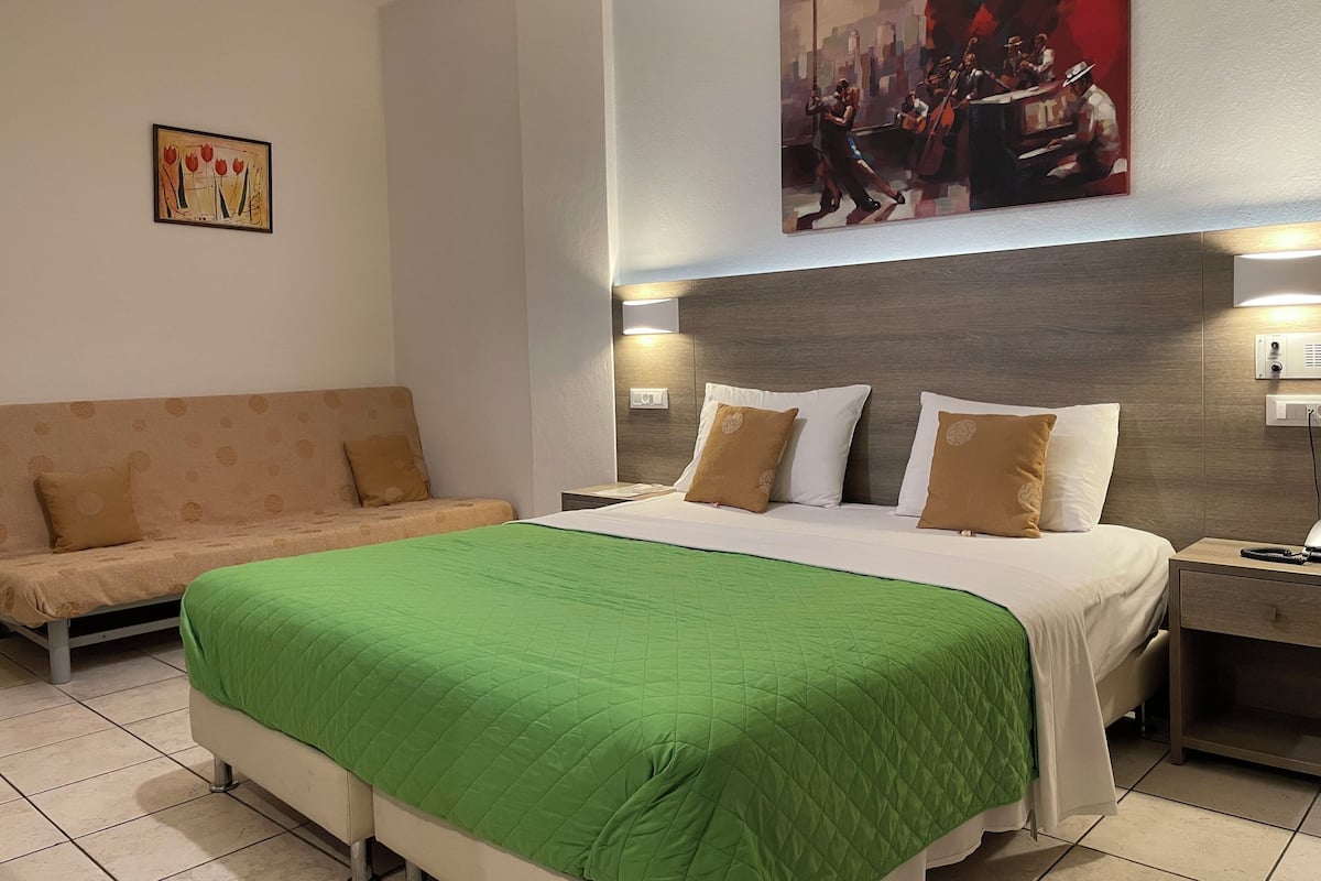 Double Room | In-room safe, blackout drapes, iron/ironing board (on request)