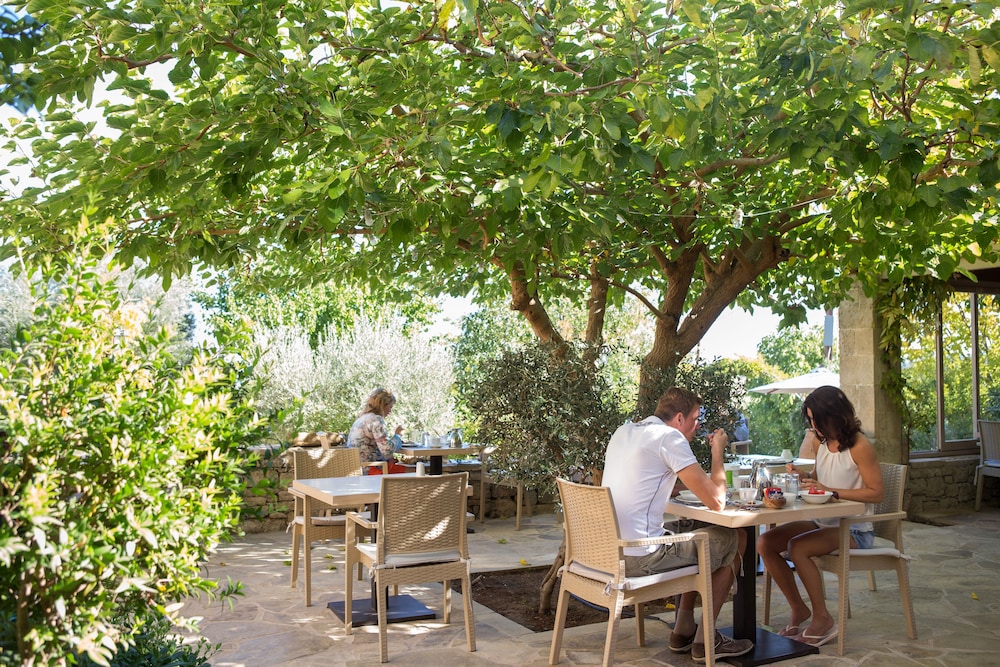 Kapsaliana Village by null