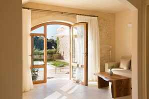 Superior Double Shared Pool (Lupus) - Kapsaliana Village Hotel (Rethymno)