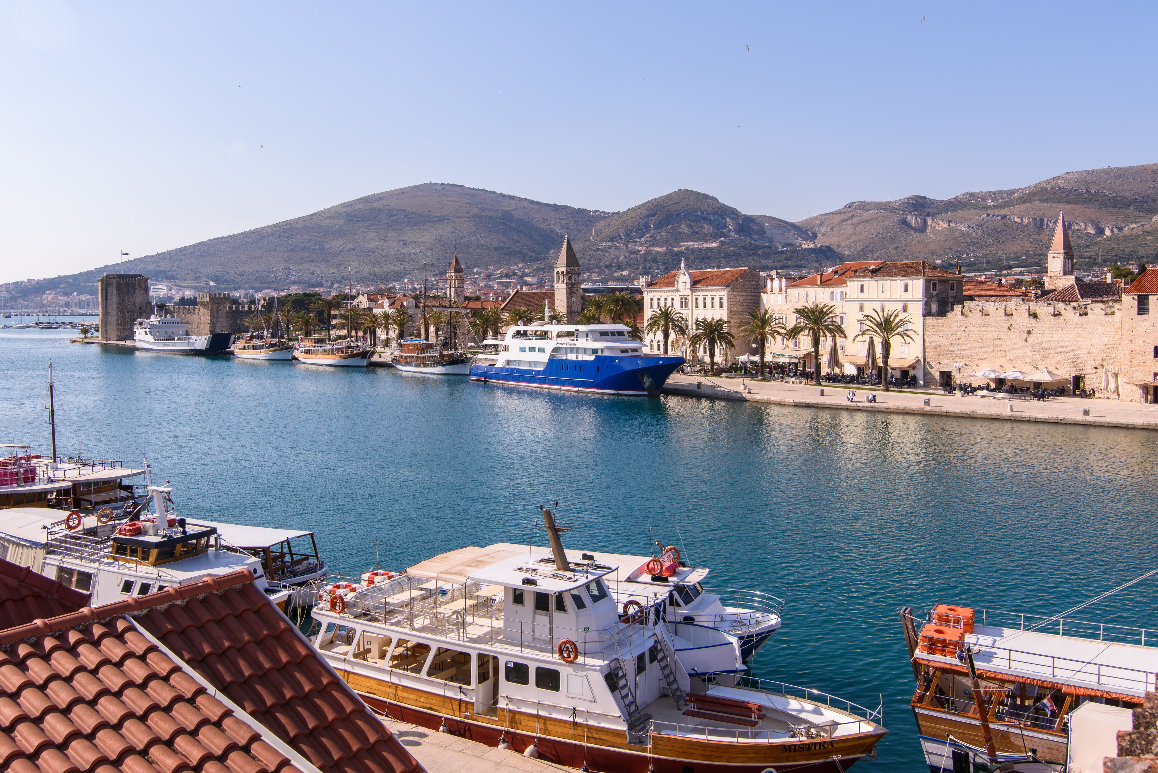 Deluxe Double Room | Ropa de cama de alta calidad, minibar, caja fuerte