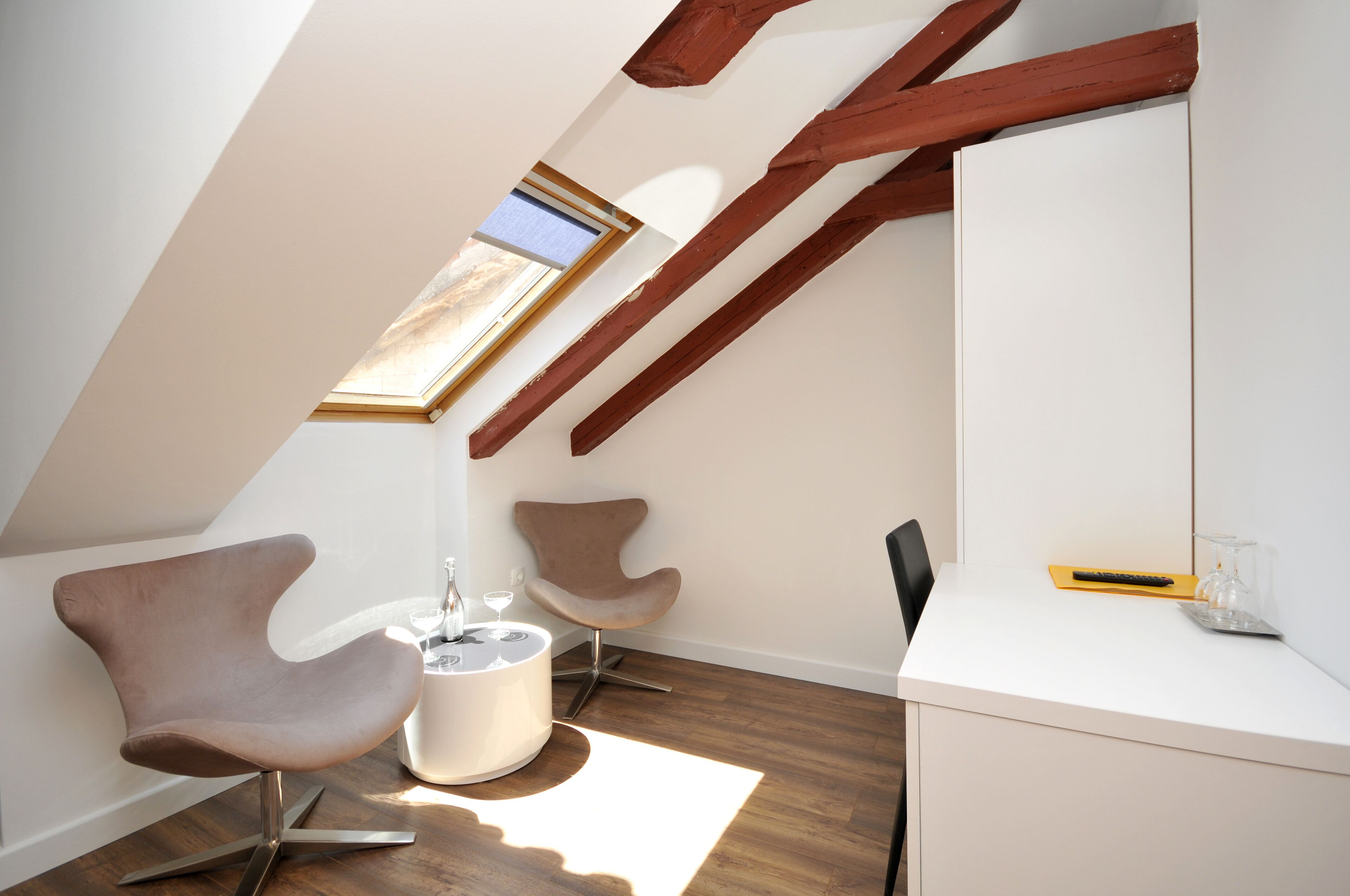 standard double room, city view | living area | flat-screen tv