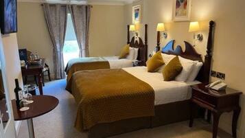 Iron/ironing board, free WiFi