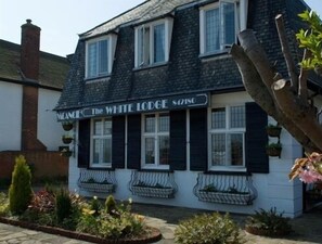 Exterior - The White Lodge (Great Yarmouth)