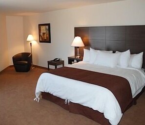 Desk, iron/ironing board, free WiFi, bed sheets - Villegiature Deux Rivieres Resort (Tracadie)