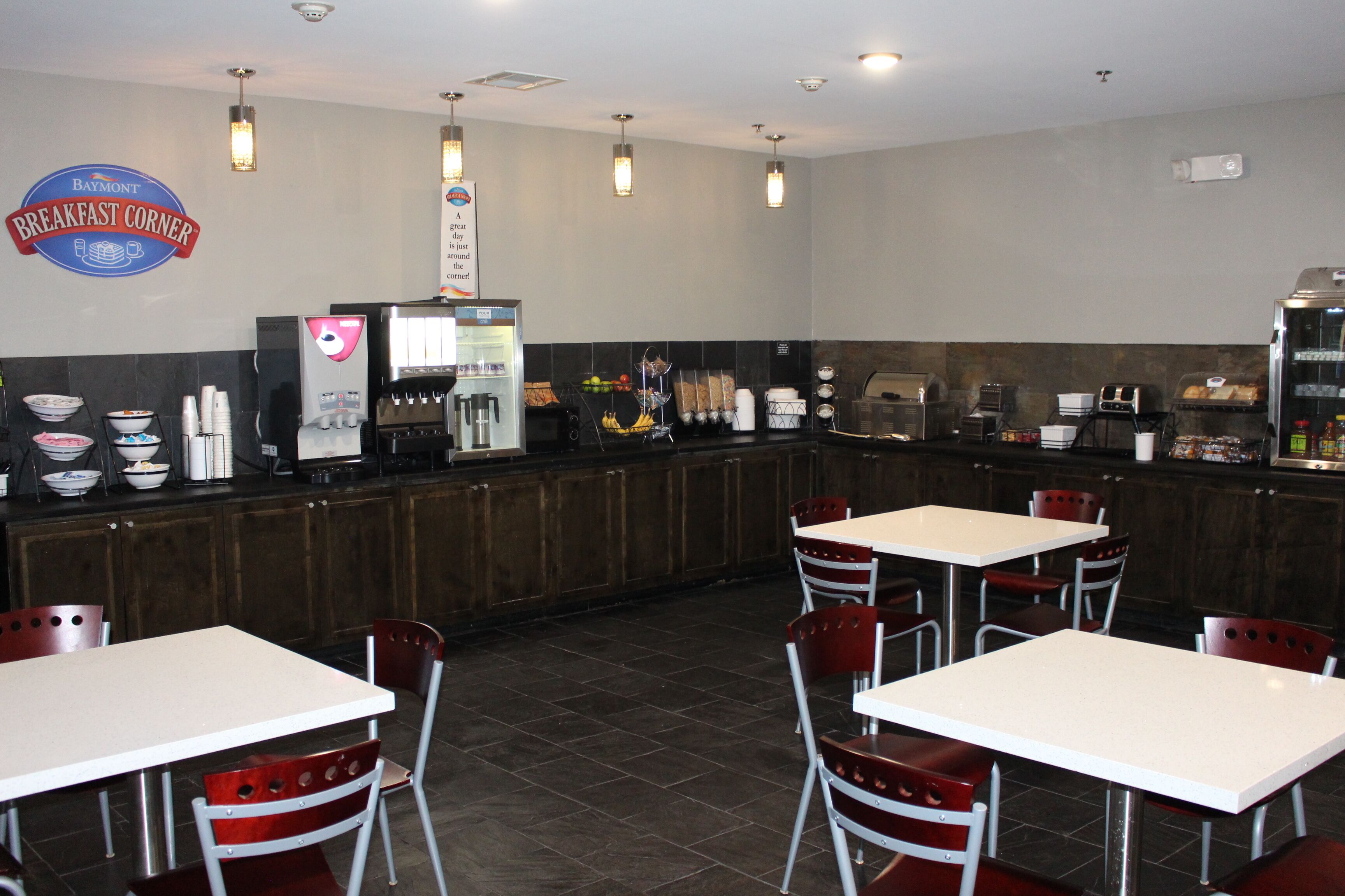 free daily continental breakfast