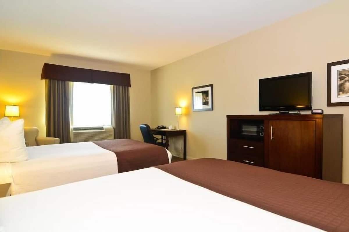 1 bedroom, desk, blackout drapes, iron/ironing board