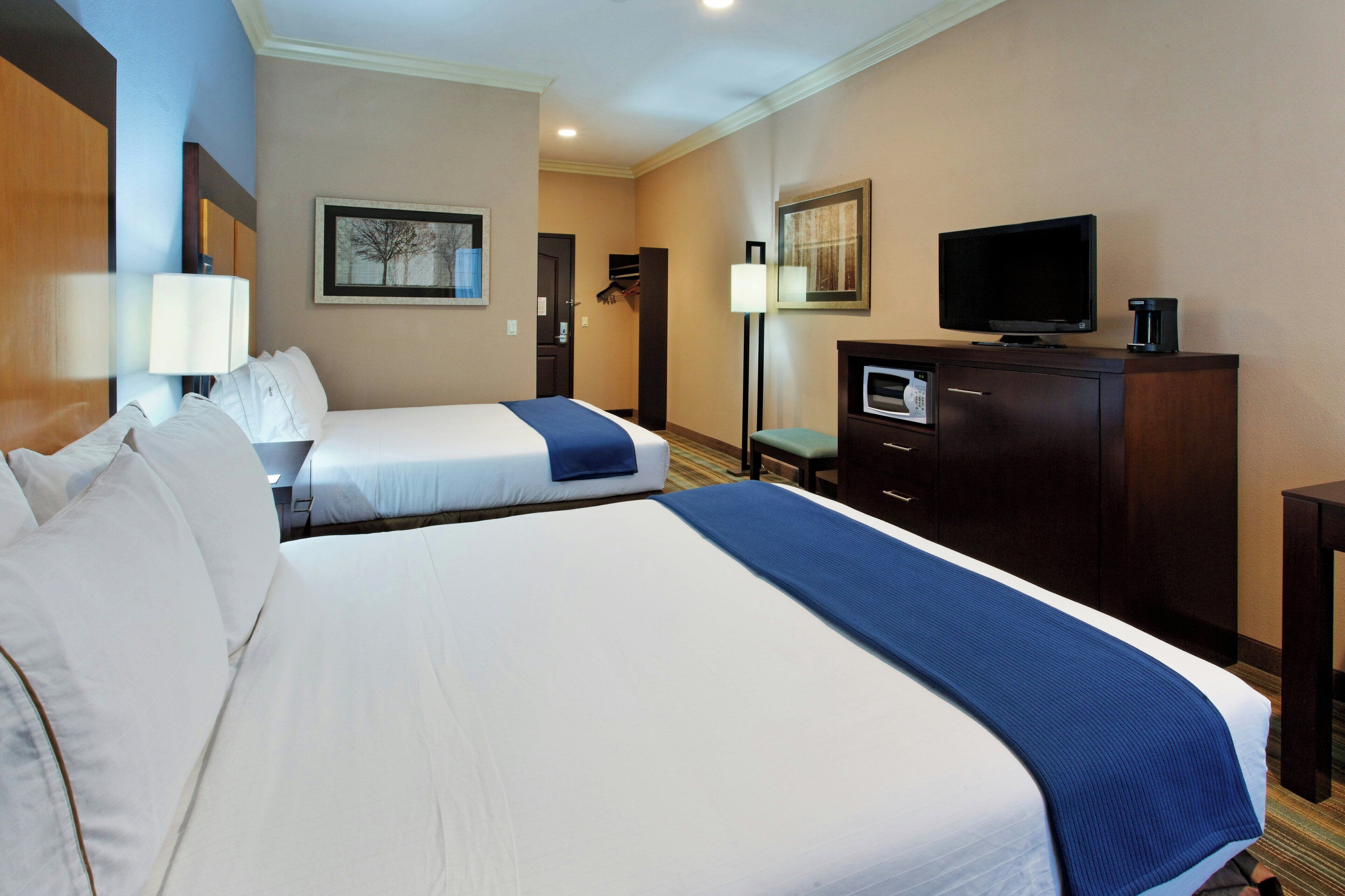 Photo - Holiday Inn Express Benicia by IHG