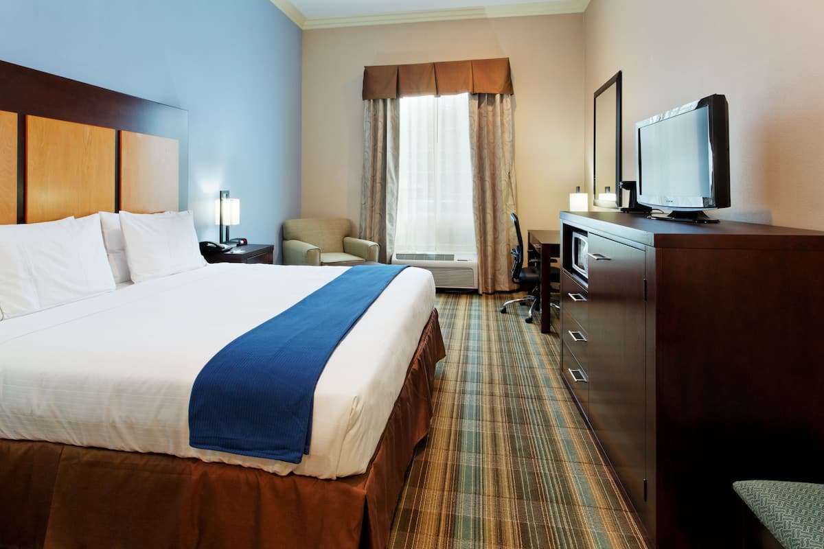 Hypo-allergenic bedding available, desk, laptop workspace