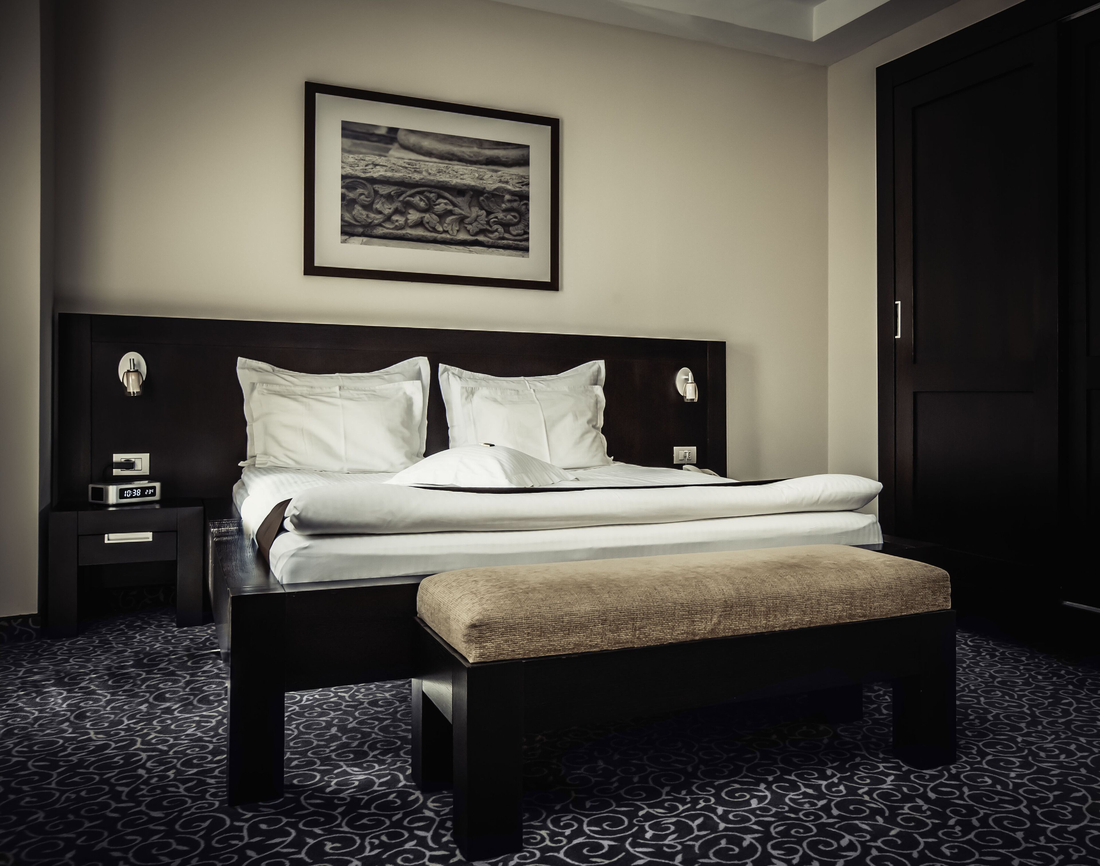 premium bedding, minibar, in-room safe, desk