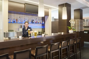 酒吧（店内）