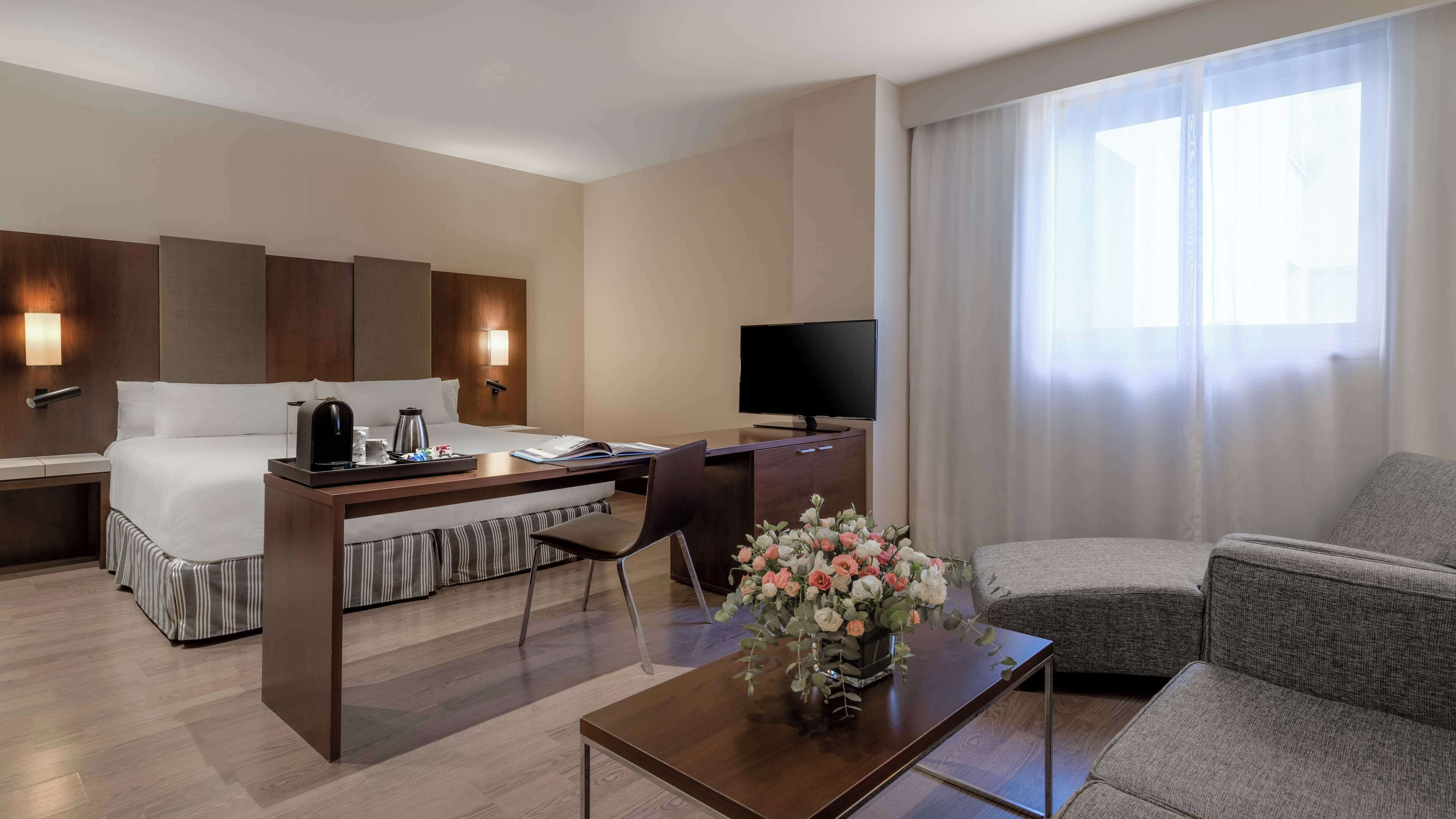 Minibar, in-room safe, desk, blackout curtains