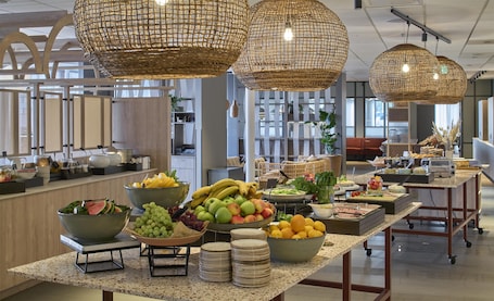 Desayuno buffet diario (SEK 229 por persona)