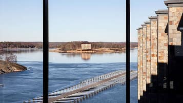Superior King with a view | In-room safe, iron/ironing board, cribs (free)