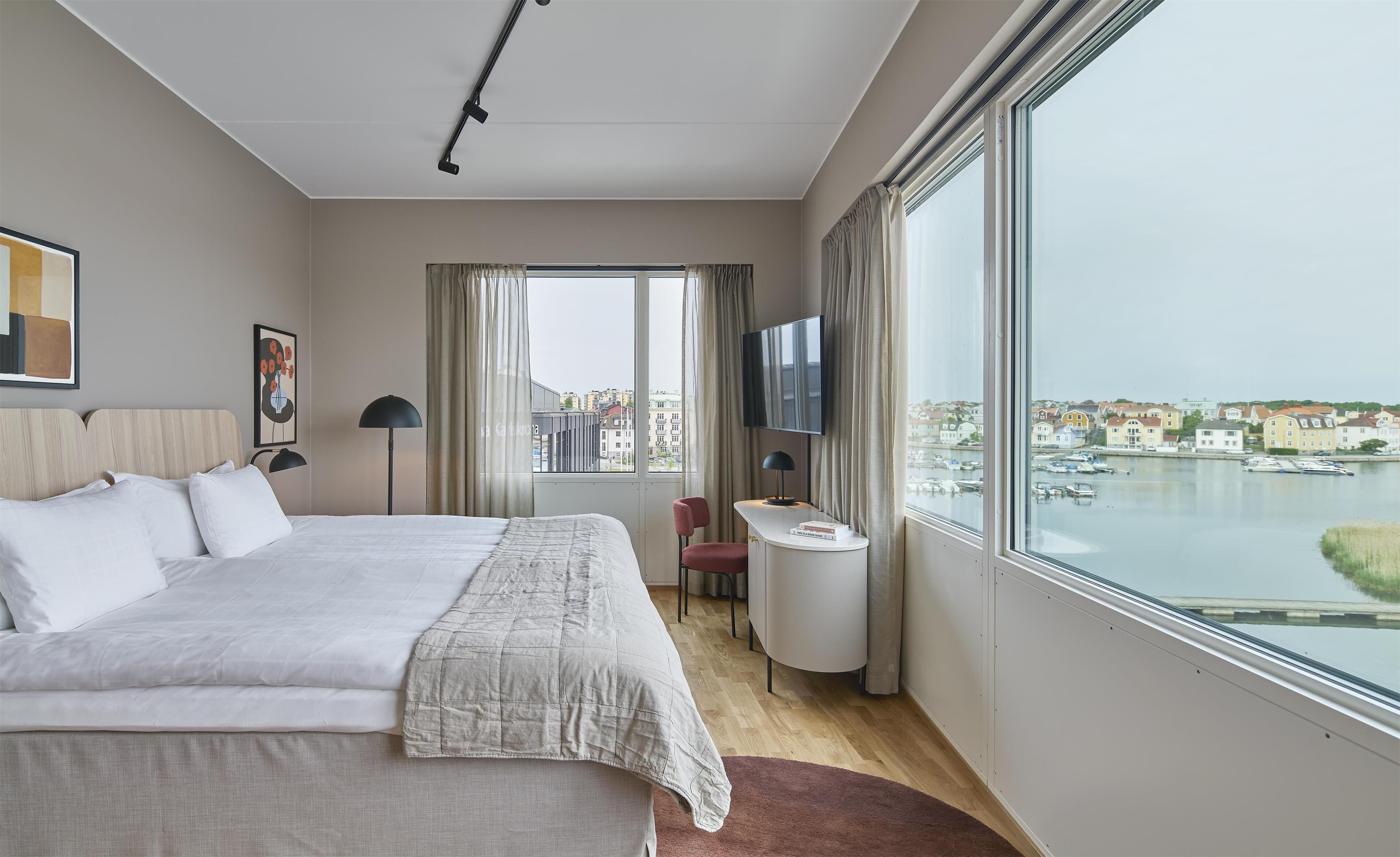 suite (master) | 1 bedroom, in-room safe, iron/ironing board, free cots/infant beds