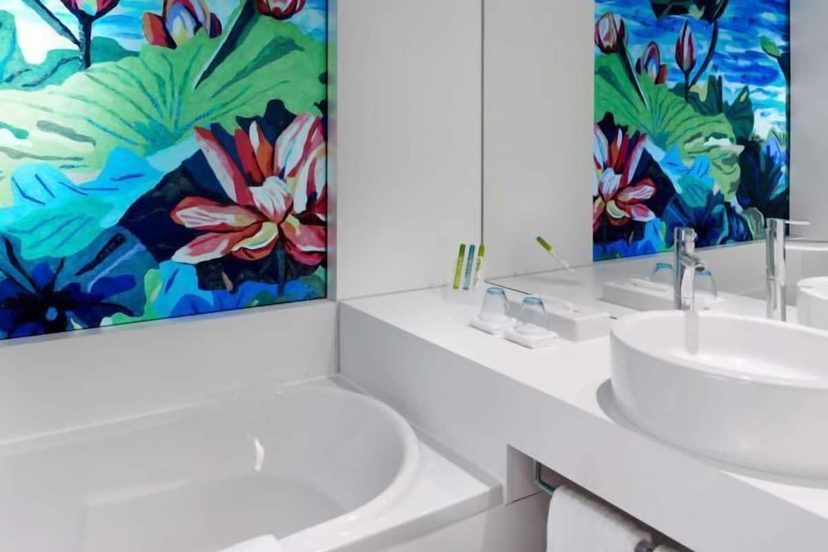 Bathroom | Hair dryer, towels