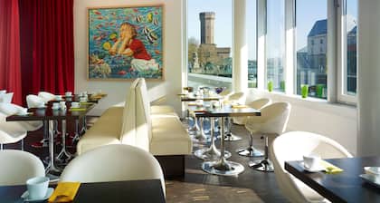 art'otel Cologne powered by Radisson Hotels