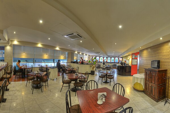 Daily full breakfast (MXN 250 per person) - Hotel Gilfer Puebla Centro Histórico (Puebla)