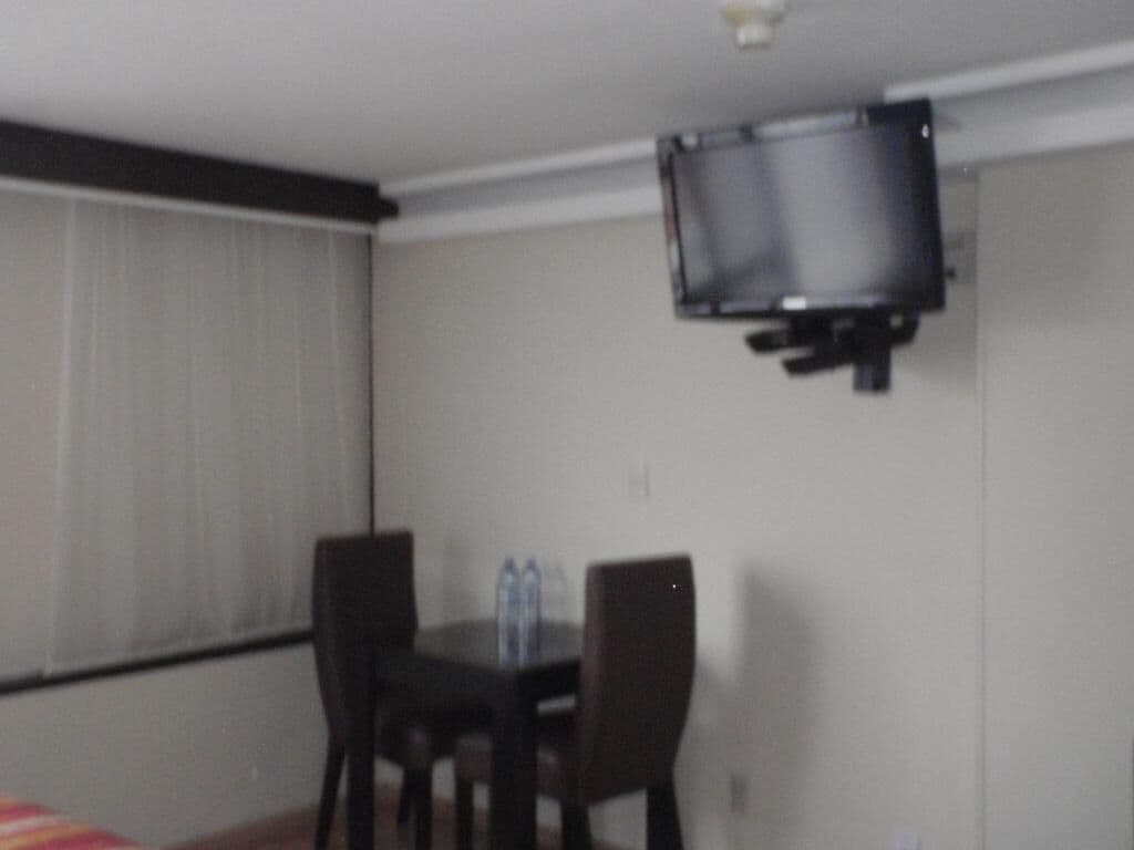 2 restauranter, frokost, lunsj og middag serveres, internasjonale retter