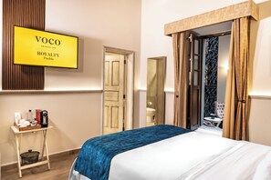 Grand Room, 1 Queen Bed | In-room safe, blackout curtains, soundproofing, free WiFi - voco Royalty Puebla Downtown by IHG (Puebla)