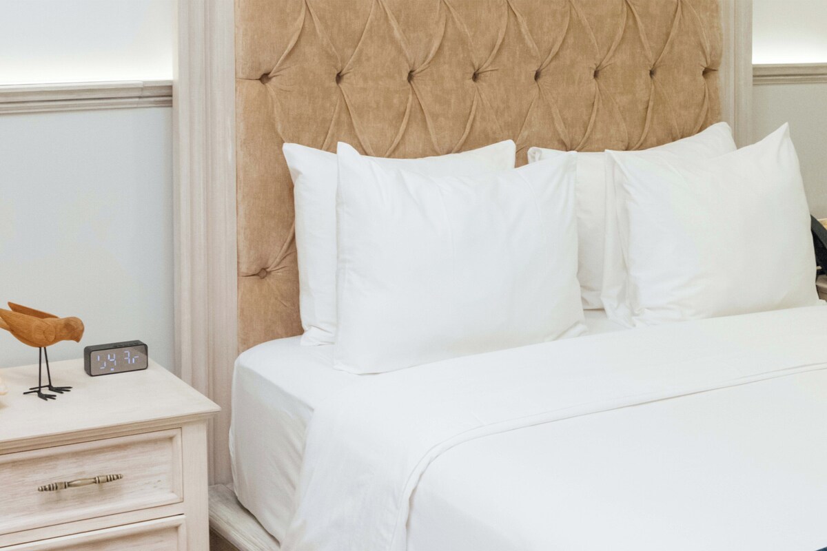 In-room safe, blackout drapes, soundproofing, WiFi (free)