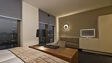 Ropa de cama de alta calidad y minibar