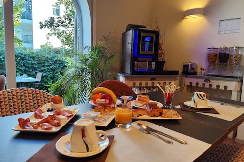 Restauration dans la chambre
