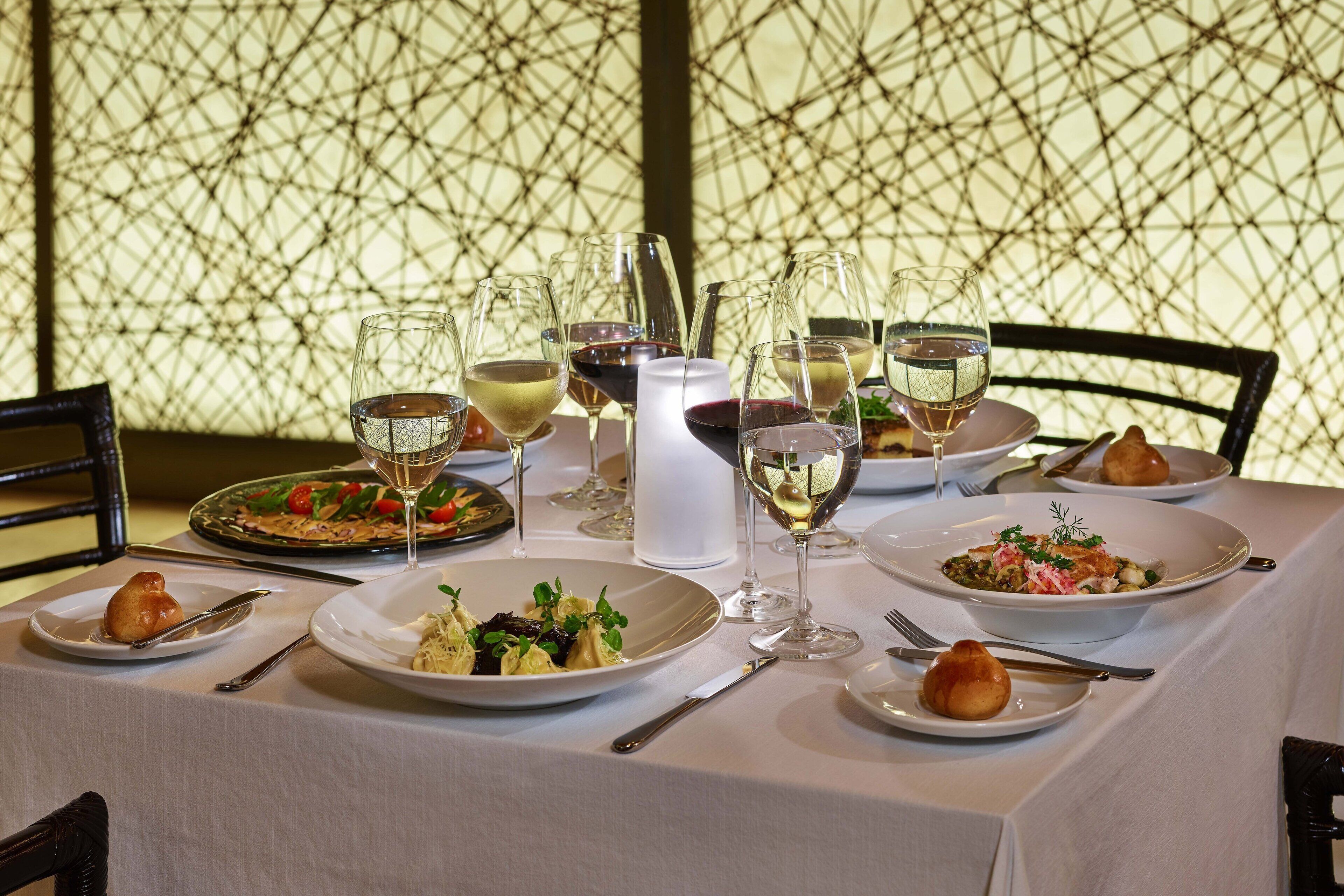 3 restaurants, breakfast, lunch, dinner served; fusion cuisine