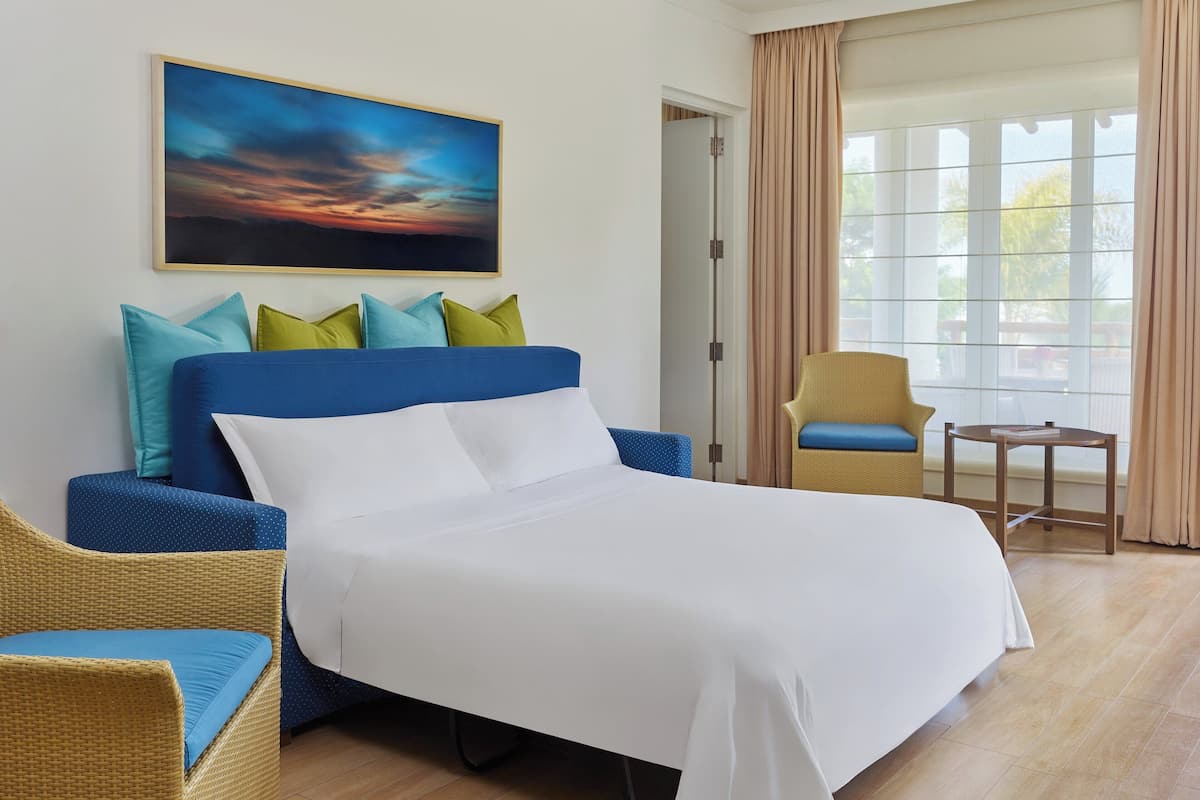 Luxe beddengoed, donzen dekbedden, pillowtop-bedden, een minibar