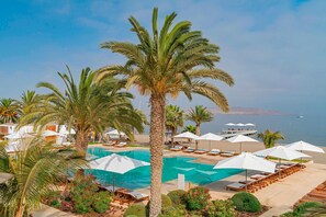2 outdoor pools, pool umbrellas - Hotel Paracas, a Luxury Collection Resort, Paracas (Paracas)
