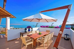 Premium bedding, down duvets, pillow-top beds, minibar - Hotel Paracas, a Luxury Collection Resort, Paracas (Paracas)